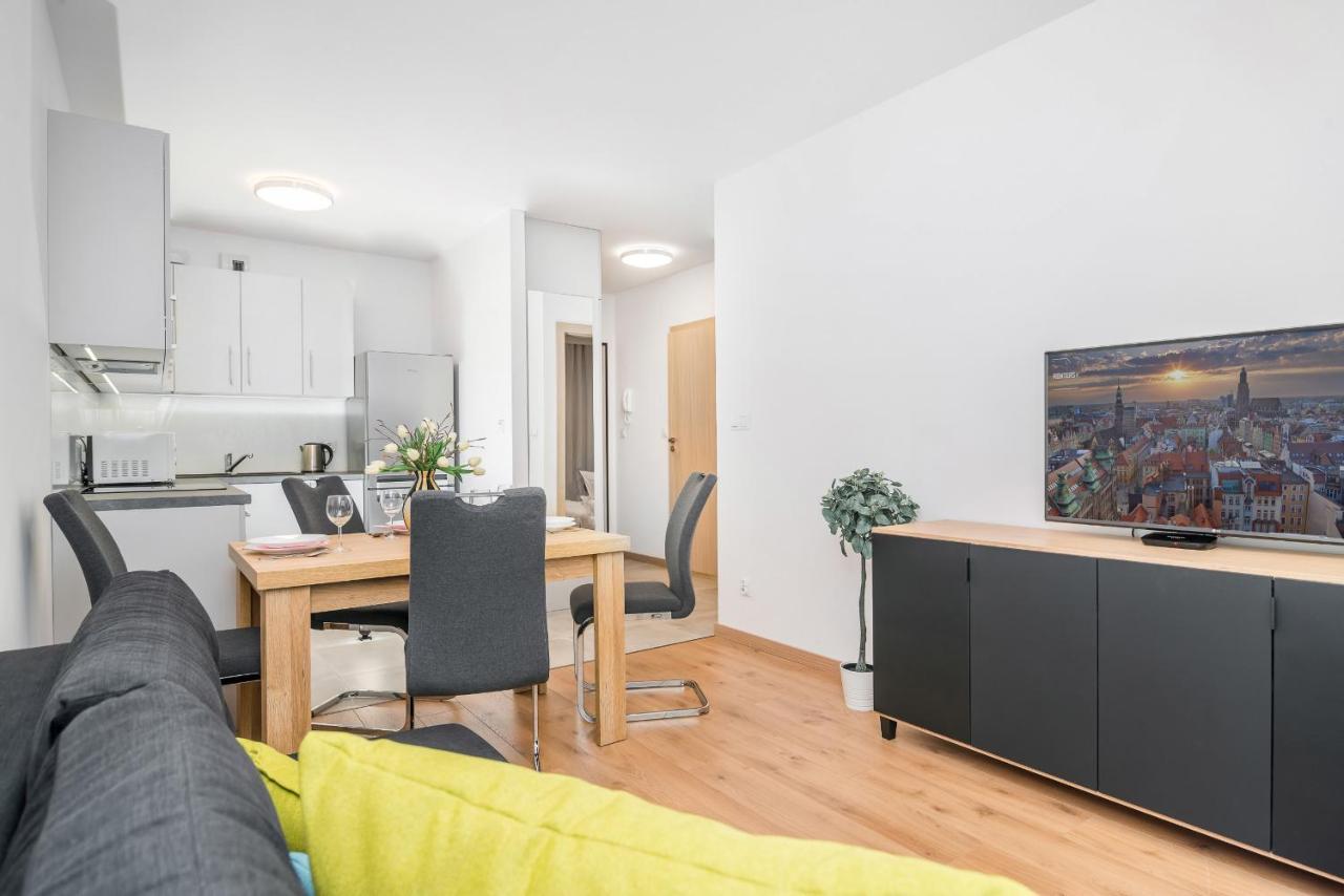 Wroclaw Rose Apartments By Noclegi Renters Exterior photo